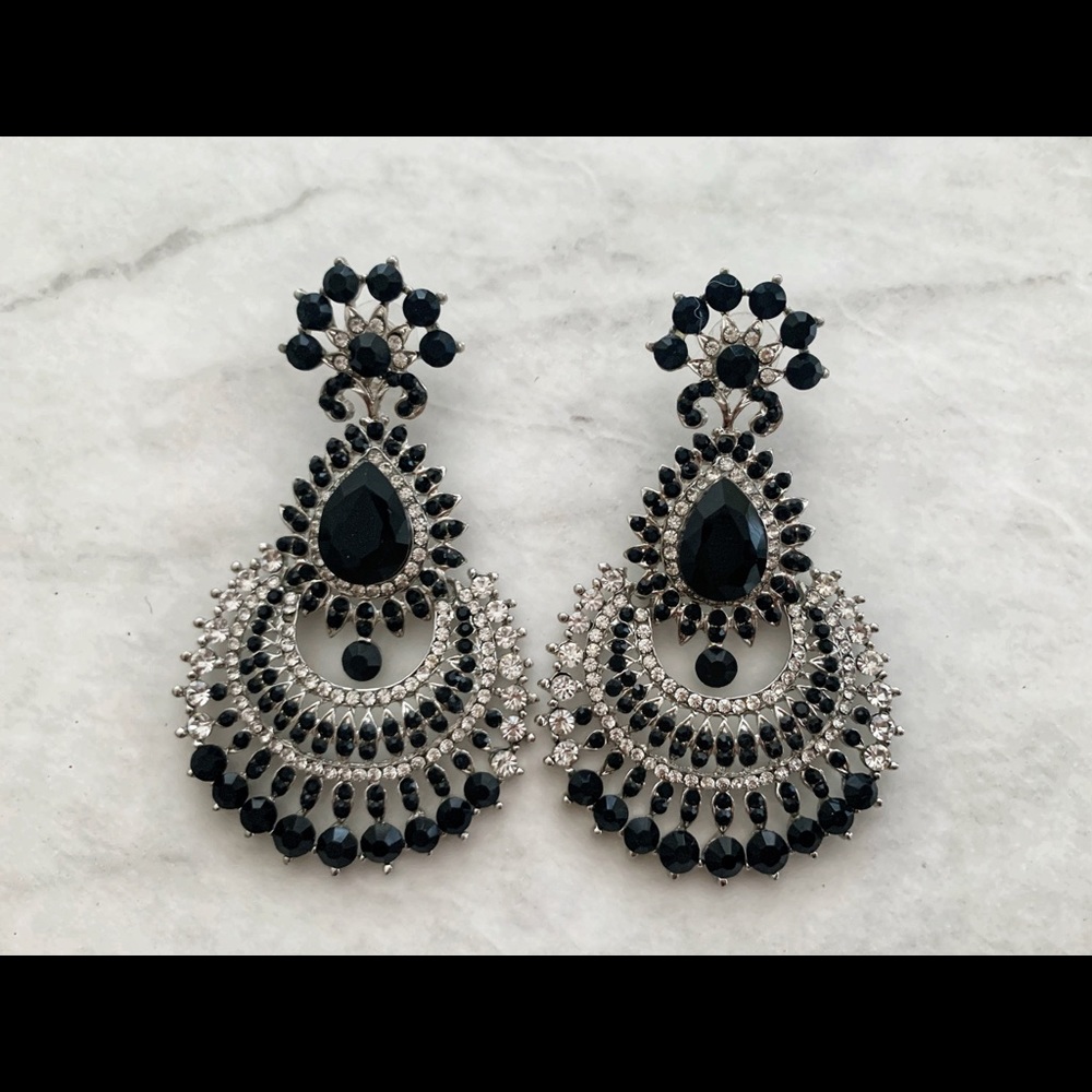 New Black and Silver Chandelier Drop Earrings